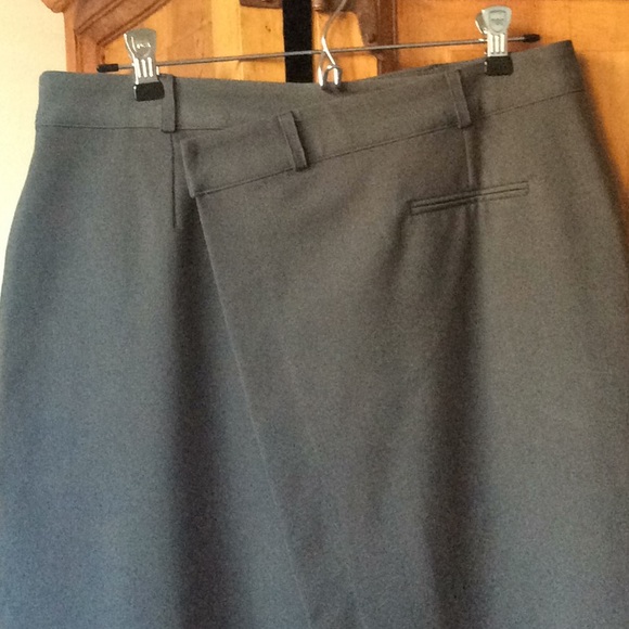 NWT The Frankie Shop Annabel Wrap Grey Skirt - Picture 3 of 10
